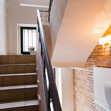 Pelayo With Terrace Mid-term Apartment