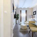 Md Pelayo Apartment